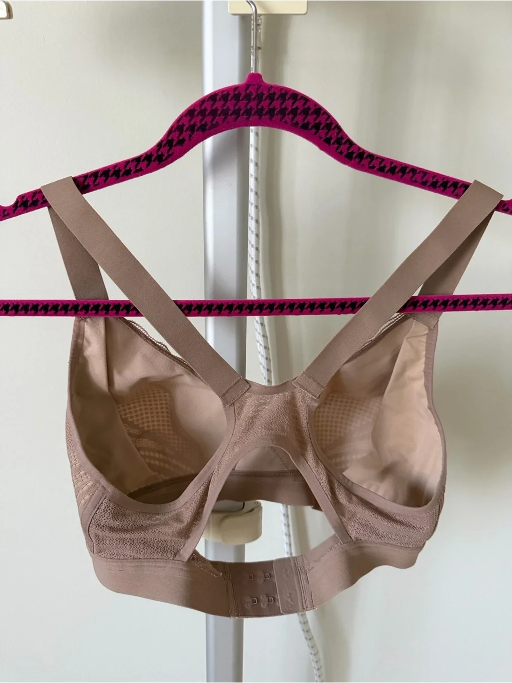 Lululemon Awake to Lace Bra Soft Sand / Crepe, size 32DD